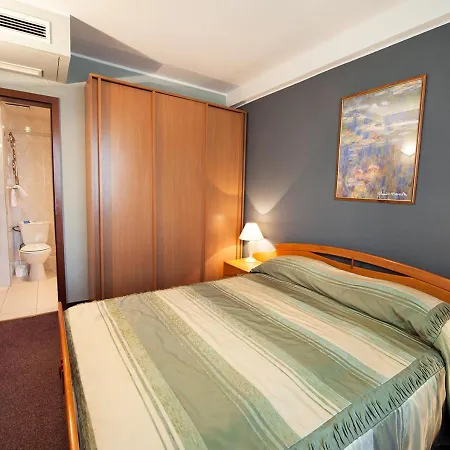 Hotel Premier Lybid