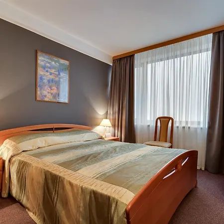 Hotel Premier Lybid 3*