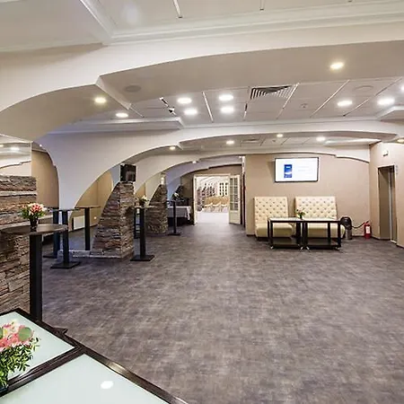 Premier Lybid Hotel 3*